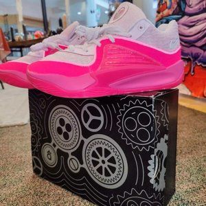 Size  women's 7- Nike KD 16 NRG EP Aunt Pearl